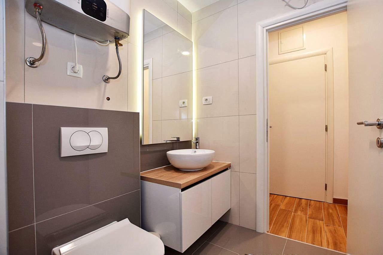 זאדאר Apartments Four Corners מראה חיצוני תמונה